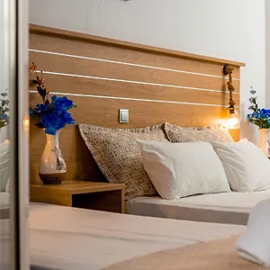 https://house-capetanios-apartments.hotelschalkidiki.net